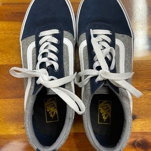 Boys Old Skool Vans size 5Y.